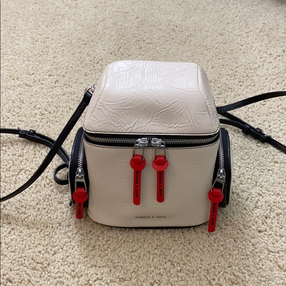 100% NEW CHARLES & Keith backpack